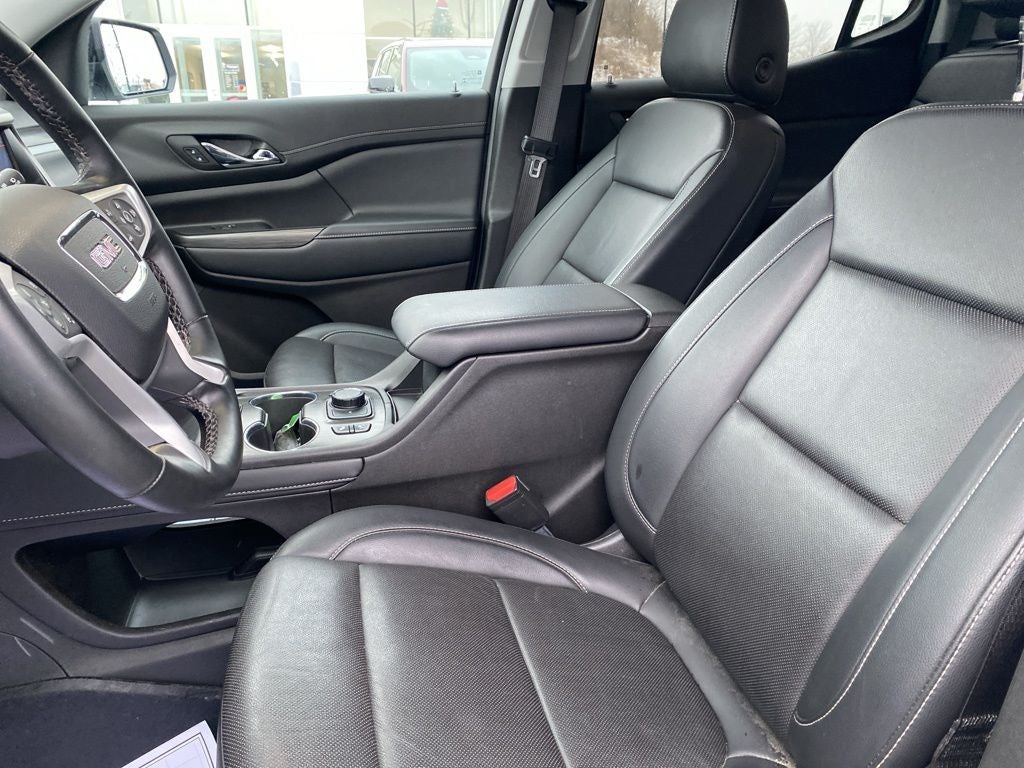 2023 GMC Acadia AWD SLT