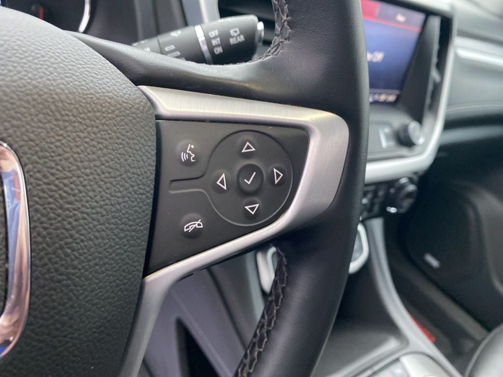 2023 GMC Acadia AWD SLT