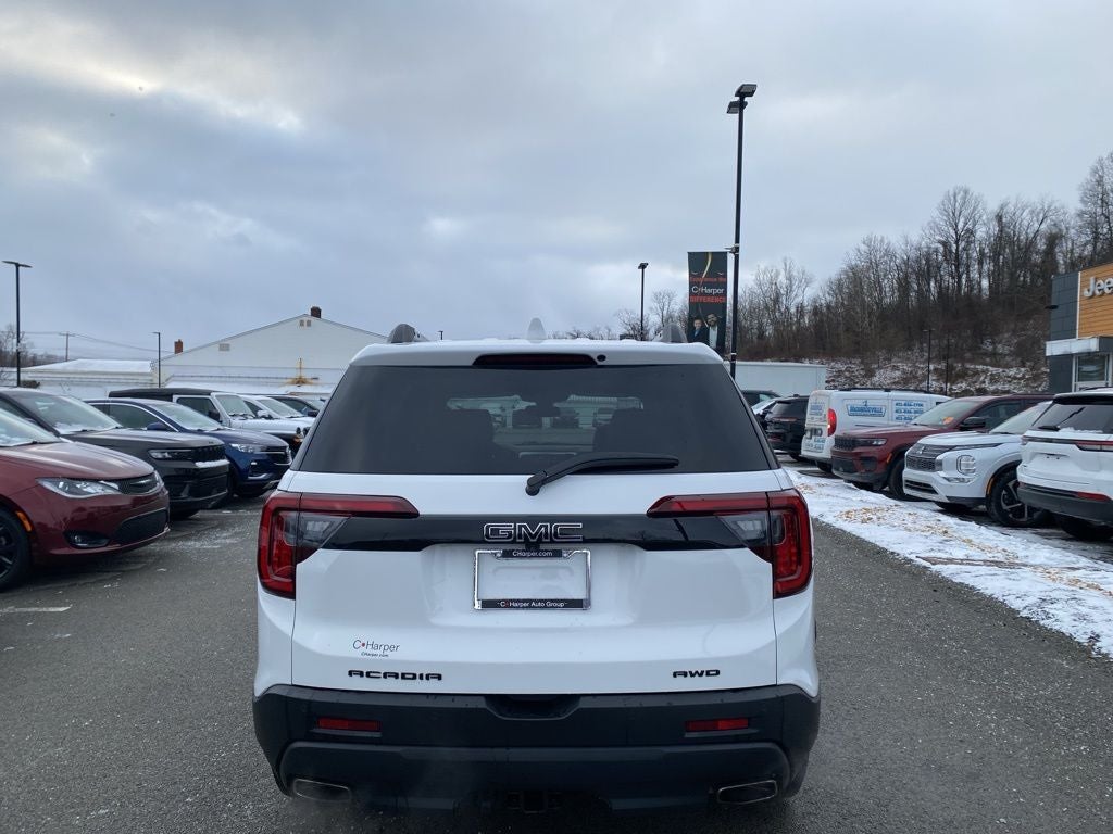2023 GMC Acadia AWD SLT