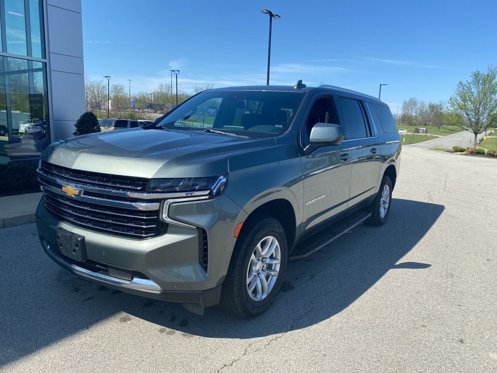 2024 Chevrolet Suburban LT