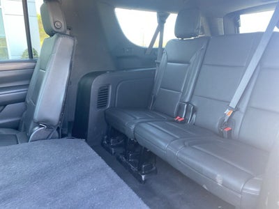 2024 Chevrolet Suburban LT