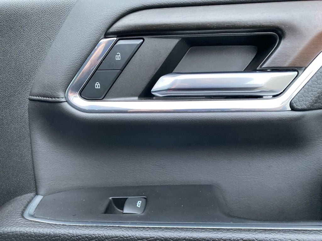 2024 GMC Sierra 2500HD 4WD Crew Cab Standard Bed Denali