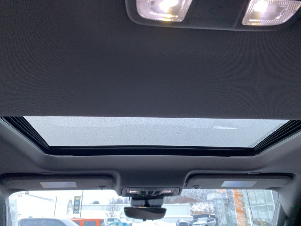 2024 GMC Sierra 2500HD 4WD Crew Cab Standard Bed Denali