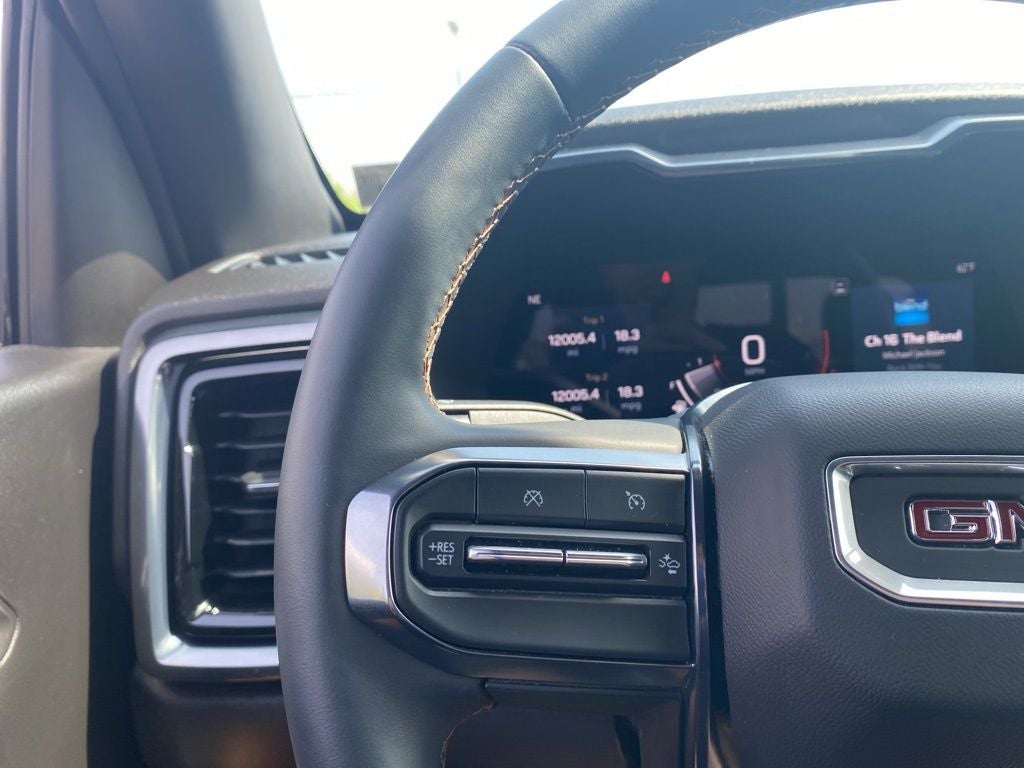 2024 GMC Canyon AT4