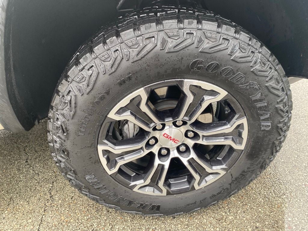 2024 GMC Canyon AT4