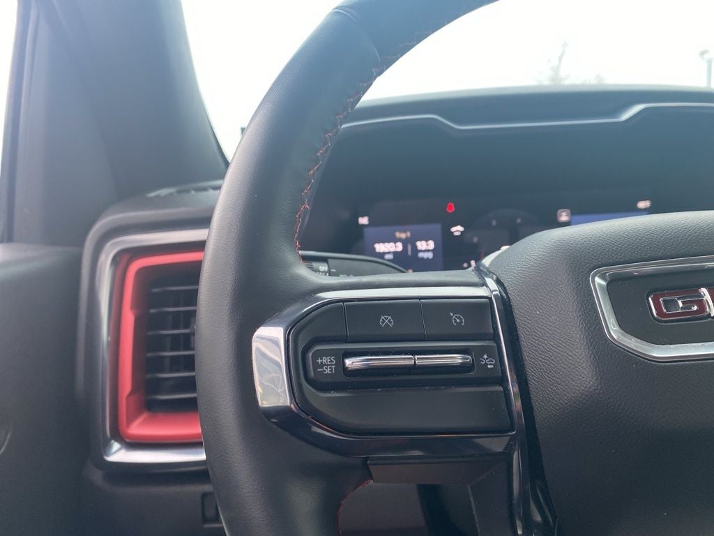 2023 GMC Canyon 4WD Crew Cab Short Box AT4X