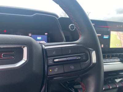 2023 GMC Canyon 4WD Crew Cab Short Box AT4X