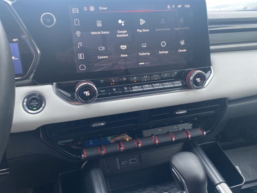 2023 GMC Canyon 4WD Crew Cab Short Box AT4X