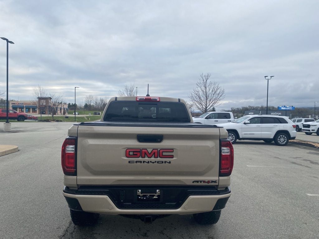 2023 GMC Canyon 4WD Crew Cab Short Box AT4X
