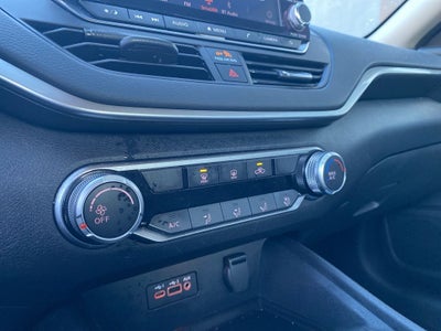 2022 Nissan Altima SV FWD