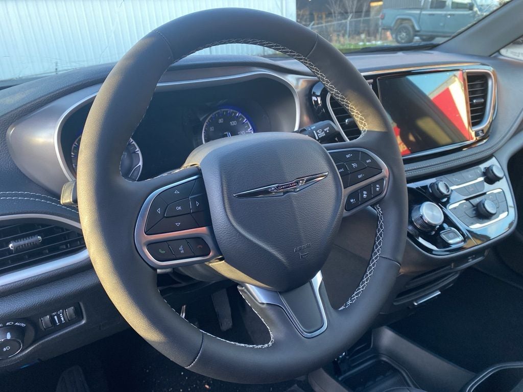 2026 Chrysler Pacifica PACIFICA SELECT