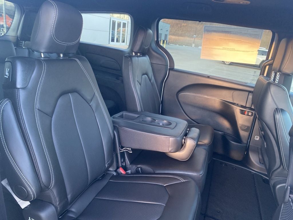 2026 Chrysler Pacifica PACIFICA SELECT