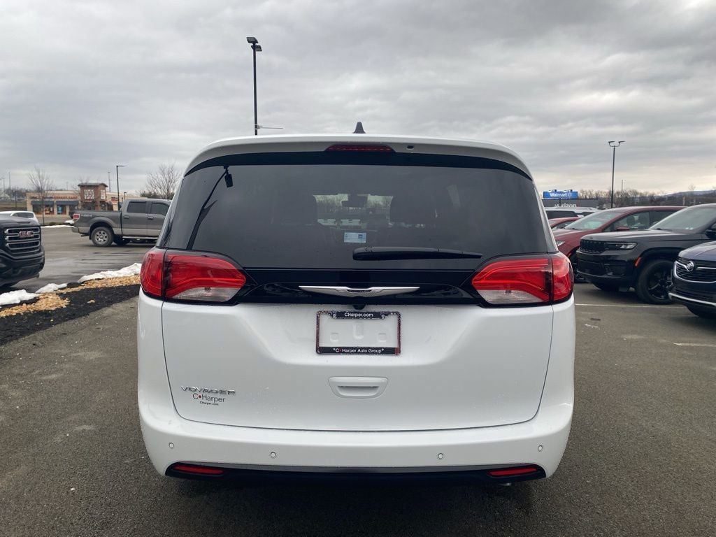 2026 Chrysler Voyager VOYAGER LX