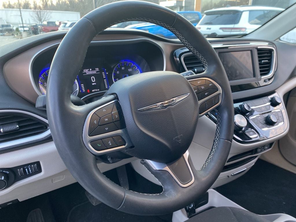 2023 Chrysler Voyager LX