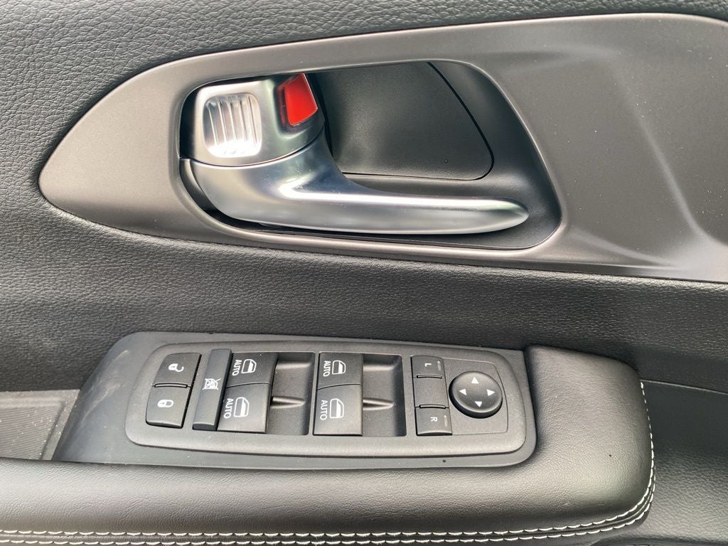 2026 Chrysler Voyager VOYAGER LX