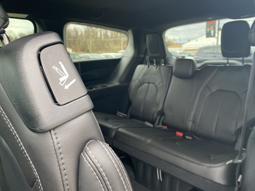 2026 Chrysler Voyager VOYAGER LX