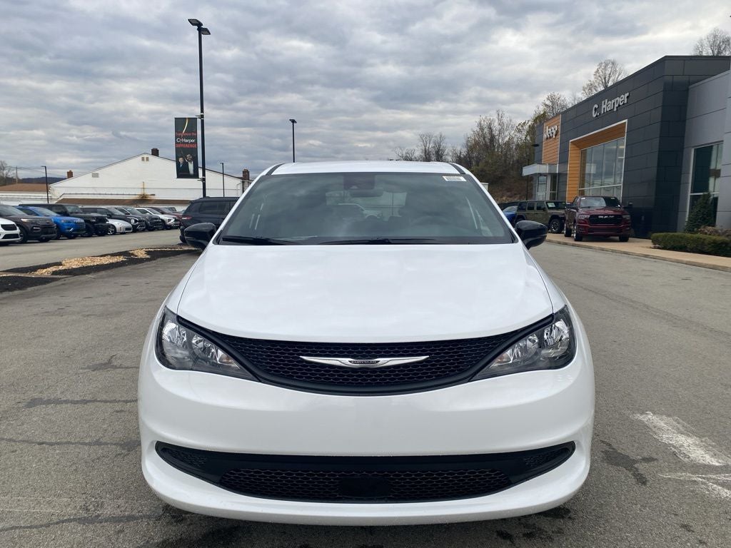 2026 Chrysler Voyager VOYAGER LX