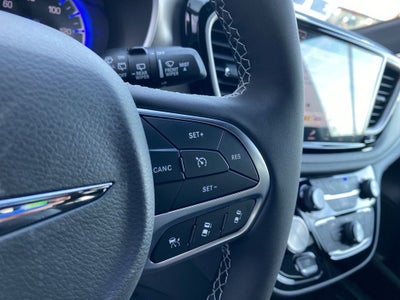 2026 Chrysler Pacifica PACIFICA SELECT AWD