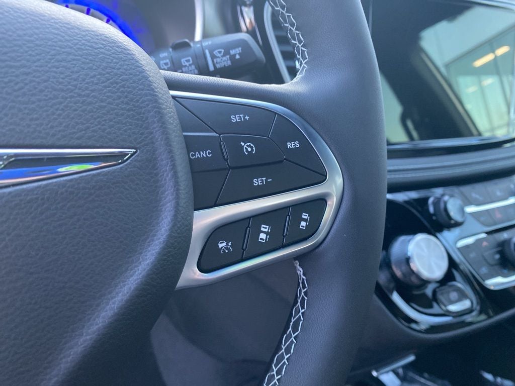 2026 Chrysler Pacifica PACIFICA SELECT AWD