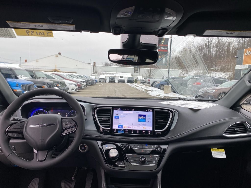 2026 Chrysler Pacifica PACIFICA LIMITED AWD