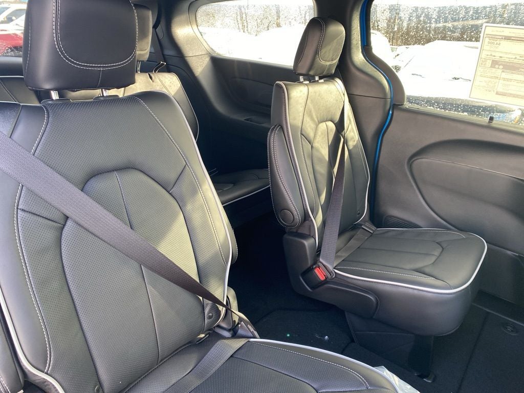 2026 Chrysler Pacifica PACIFICA LIMITED AWD