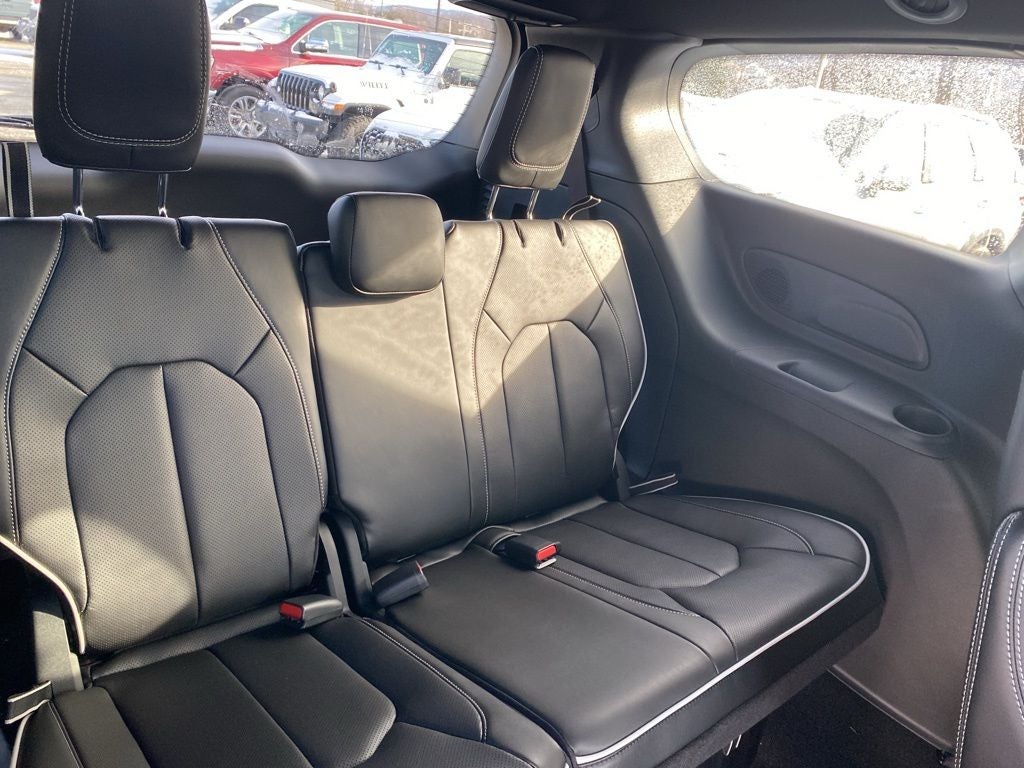 2026 Chrysler Pacifica PACIFICA LIMITED AWD