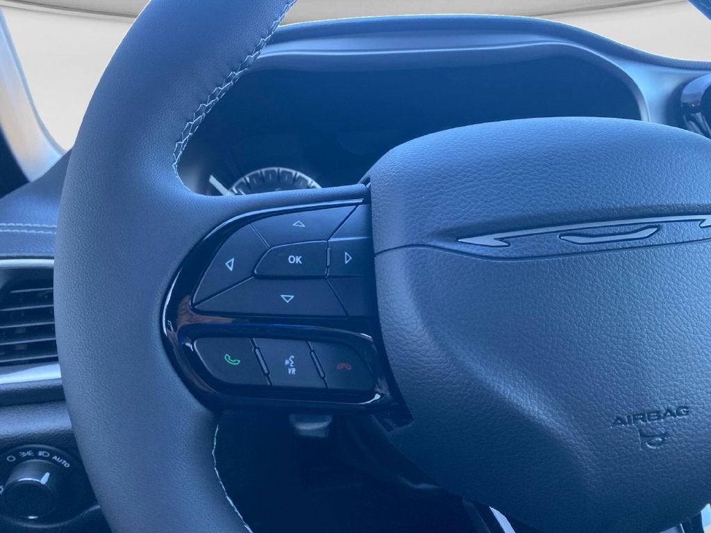 2027 Chrysler Pacifica Limited