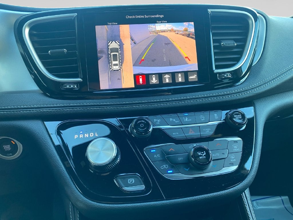 2025 Chrysler Pacifica Limited