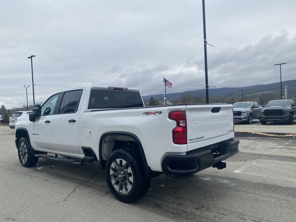 2024 Chevrolet Silverado 2500HD 4WD Crew Cab Standard Bed Custom