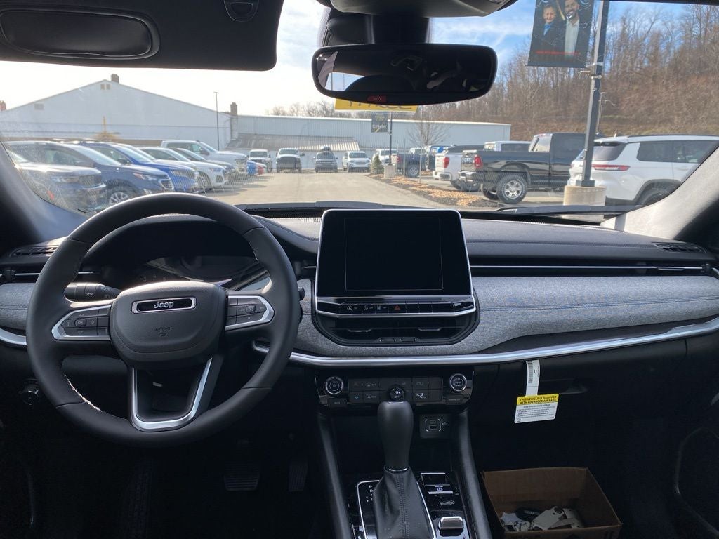 2026 Jeep Compass COMPASS LATITUDE 4X4