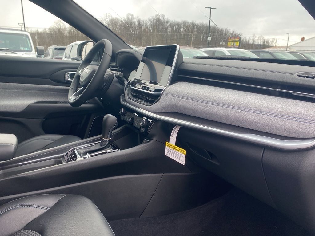 2026 Jeep Compass COMPASS LATITUDE 4X4