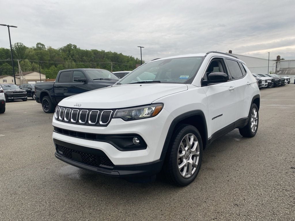 2022 Jeep Compass Latitude Lux