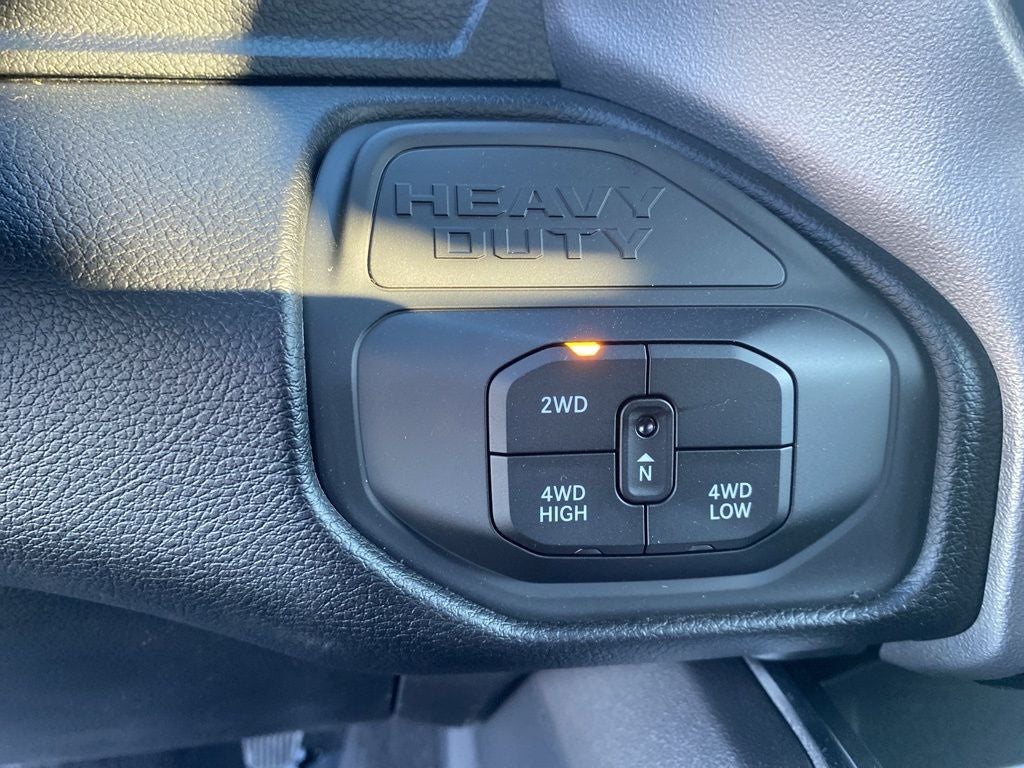 2026 RAM 3500 RAM 3500 BIG HORN CREW CAB 4X4 6'4' BOX