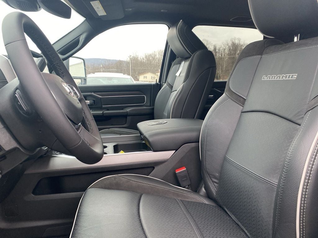 2026 RAM 2500 RAM 2500 LARAMIE CREW CAB 4X4 6'4' BOX