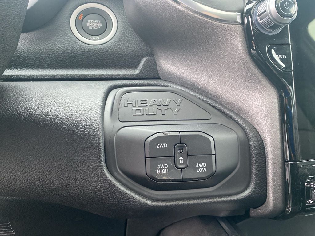 2026 RAM 2500 RAM 2500 LARAMIE CREW CAB 4X4 6'4' BOX