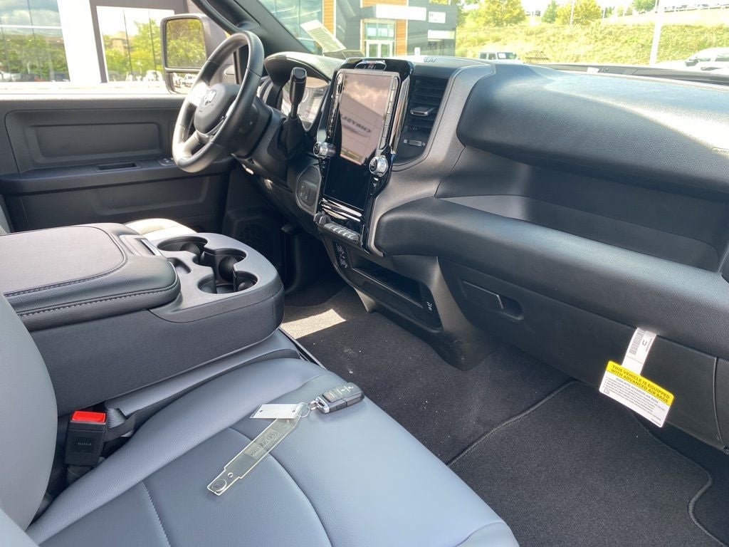 2026 RAM 2500 RAM 2500 TRADESMAN CREW CAB 4X4 8' BOX