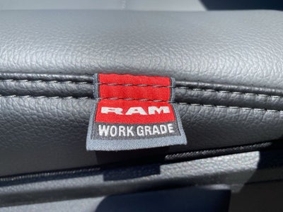 2026 RAM 2500 RAM 2500 TRADESMAN CREW CAB 4X4 8' BOX