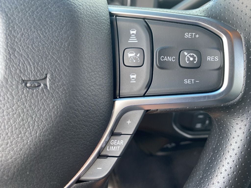 2026 RAM 2500 RAM 2500 TRADESMAN CREW CAB 4X4 8' BOX