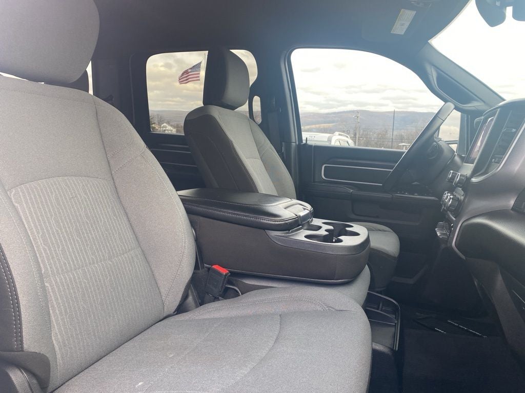 2024 RAM 2500 Big Horn Crew Cab 4x4 8' Box