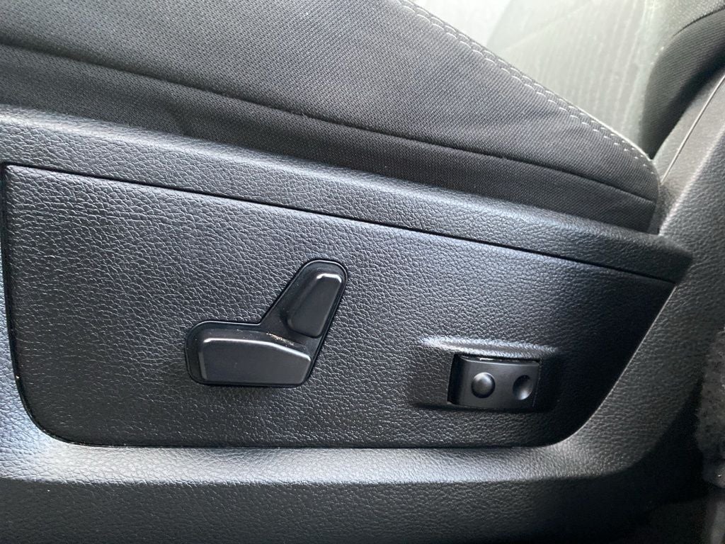 2024 RAM 2500 Big Horn Crew Cab 4x4 8' Box