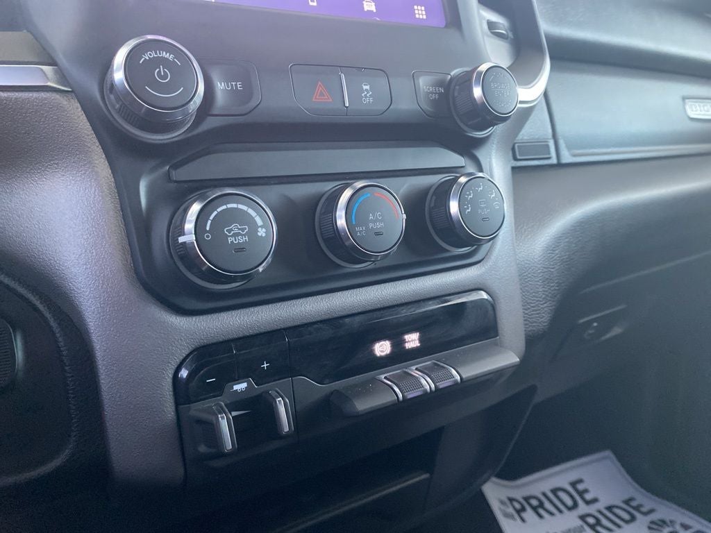 2024 RAM 2500 Big Horn Crew Cab 4x4 8' Box