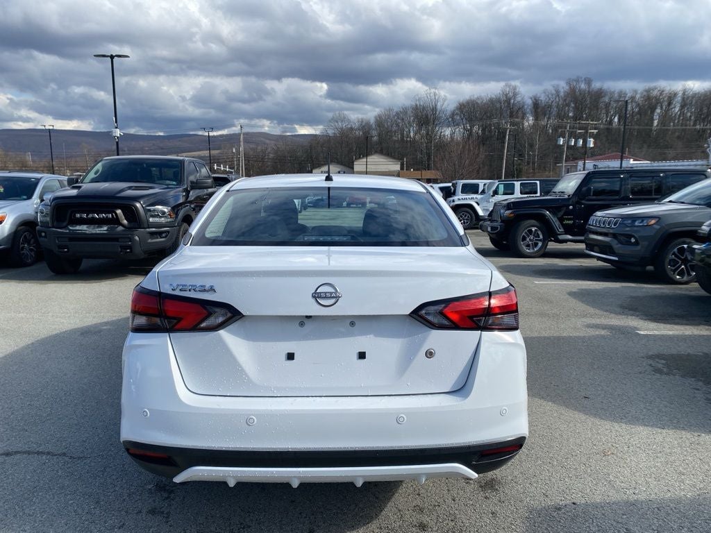 2024 Nissan Versa 1.6 S