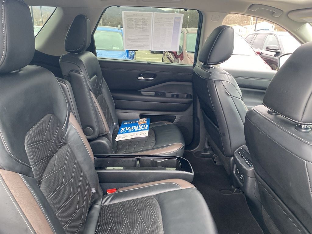 2022 Nissan Pathfinder Platinum 4WD