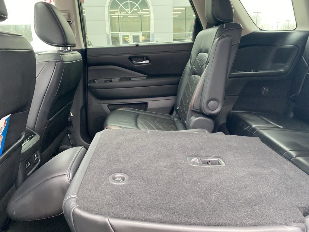 2022 Nissan Pathfinder Platinum 4WD
