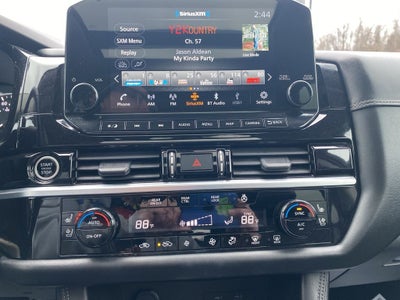 2022 Nissan Pathfinder Platinum 4WD