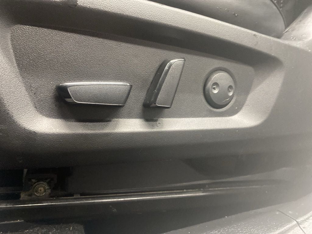 2022 Mitsubishi Outlander Base