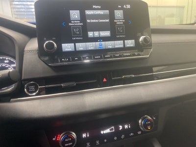 2022 Mitsubishi Outlander Base