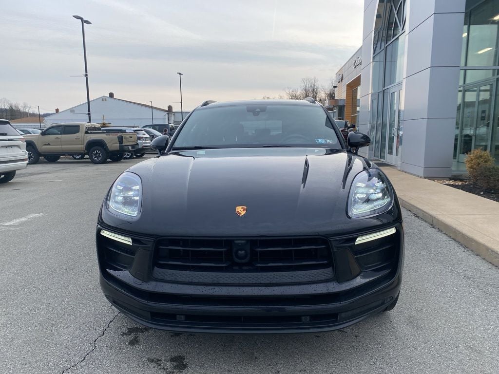 2022 Porsche Macan Base