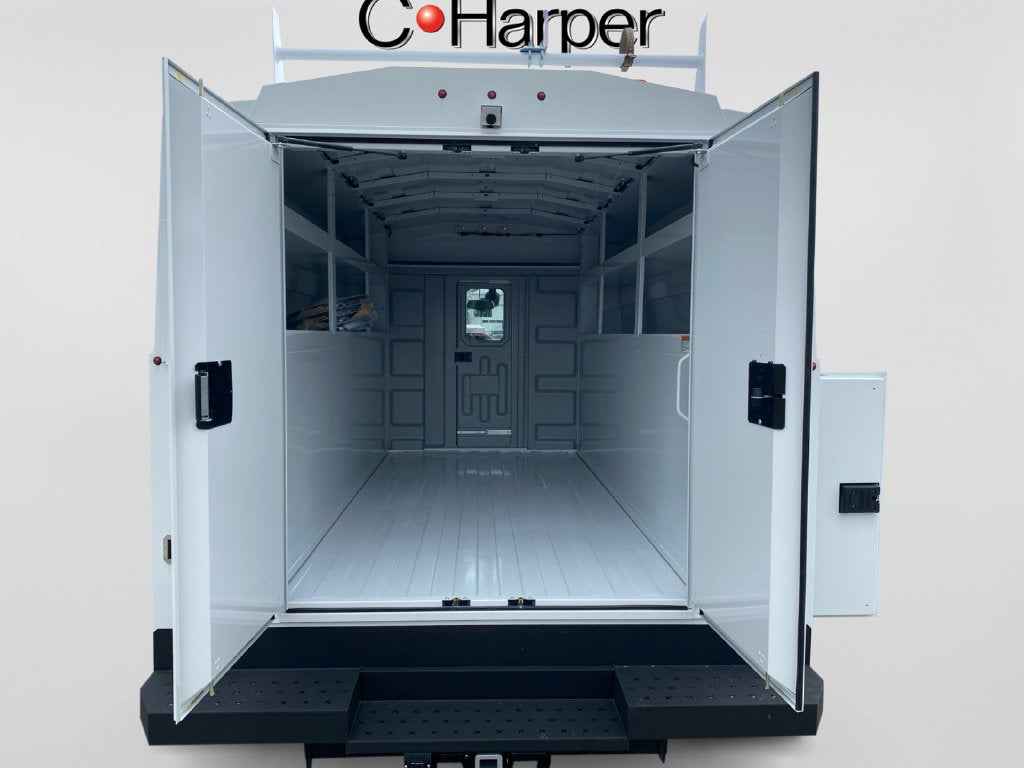 2026 Ford E-350SD Base Cutaway