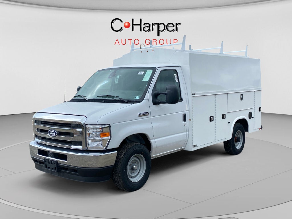 2026 Ford E-350SD Base Cutaway